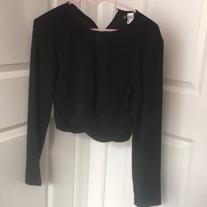 Cropped black blouse from H&M